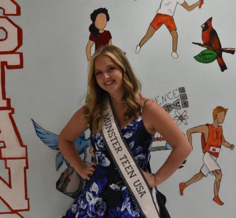 RUNNING FOR THE CROWN Being Munster’s representative for Miss Teen Indiana has required much more than posing for photos—Madison Beetson, junior, has been interviewed, has scheduled appearances throughout Munster and has written a biography.