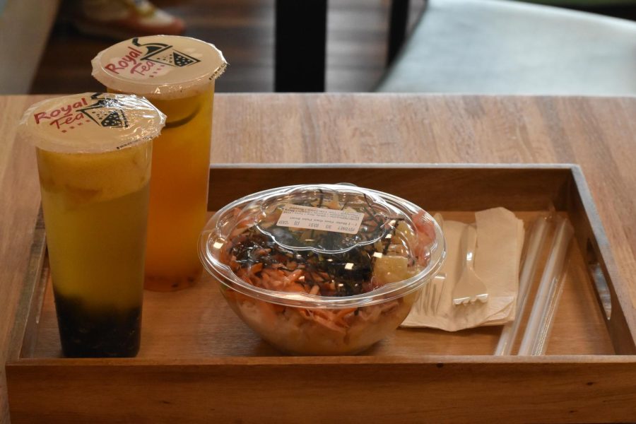 TEA+FOR+TWO+After+school%2C+Crier+staff+goes+to+Royal+Tea+and+gets+passion+fruit+%26+lychee+green+tea%2C+mango+yakult+tea%2C+and+a+poke+bowl.